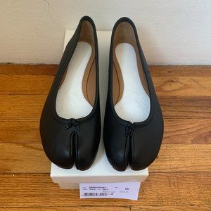 **BRAND NEW** Black Tabi Ballerina Flats